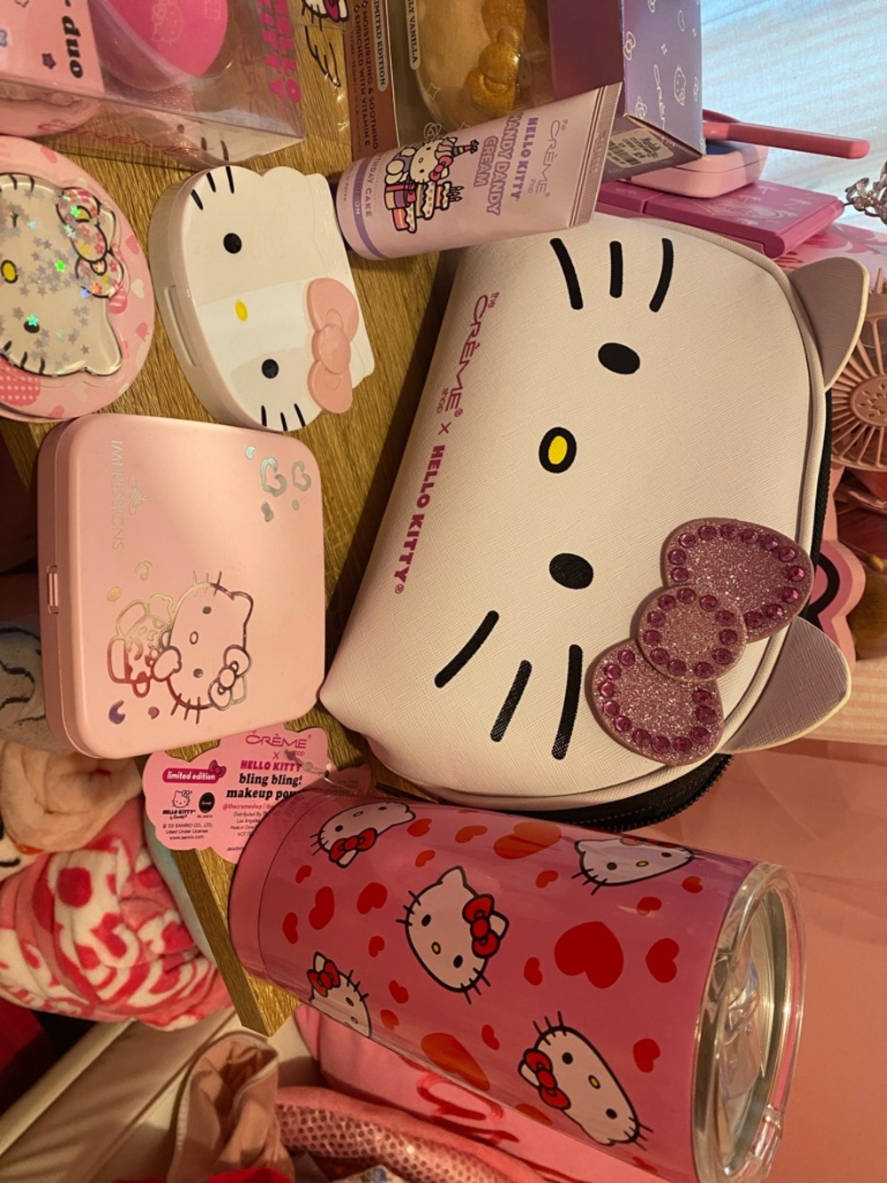 Hello kitty bundle - Picture 3 of 3